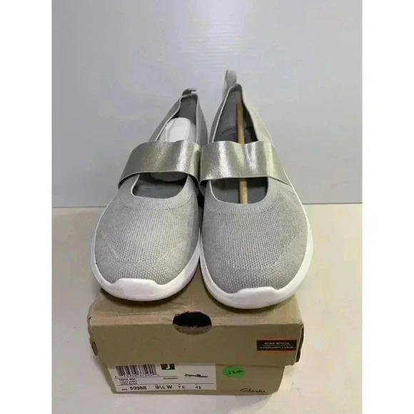 .1202 Clarks Nova Sol Women's Slip On 9.5 C/D US Grey - Picture 1 of 6